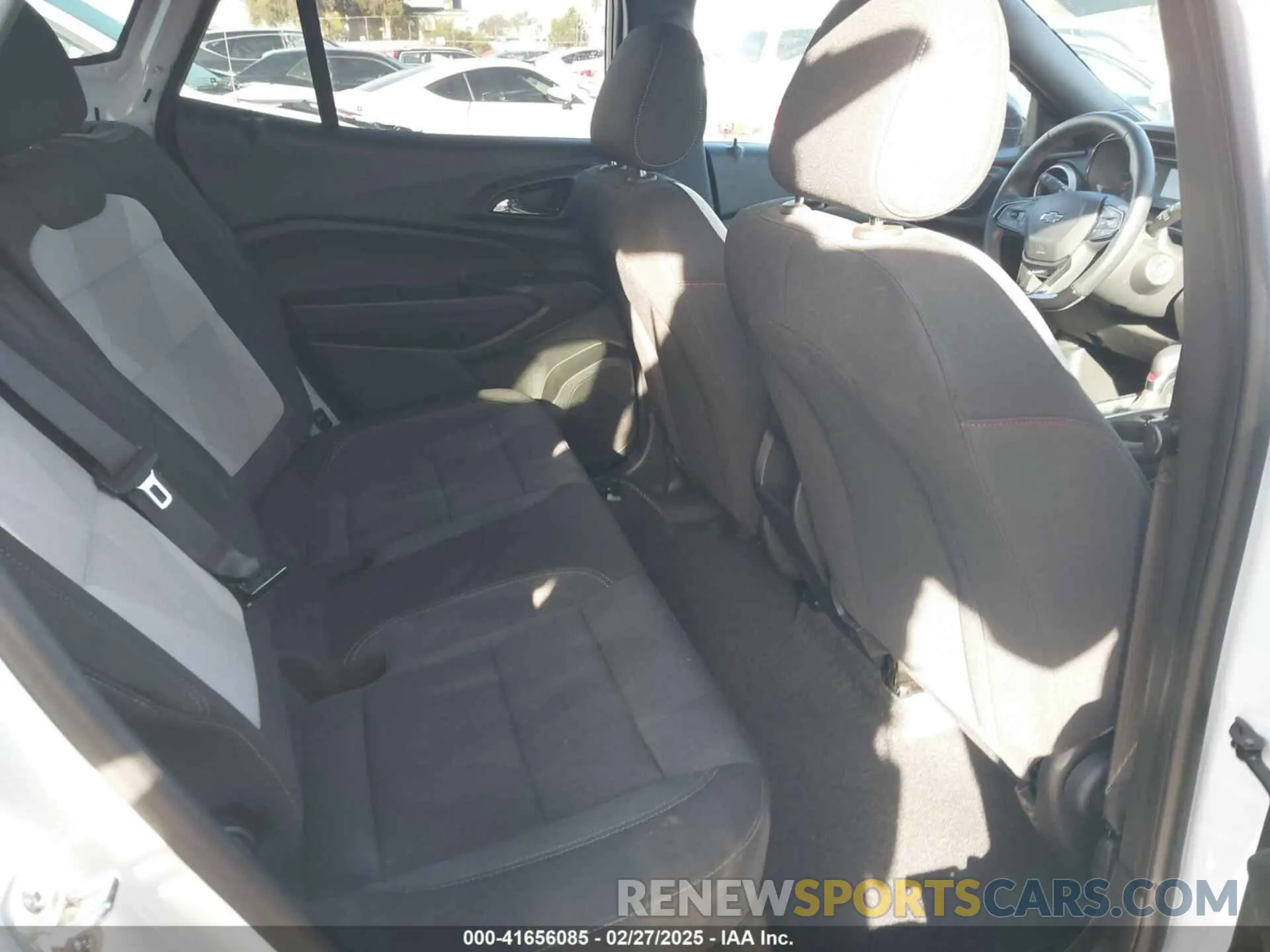 8 Photograph of a damaged car KL77LGE28RC231648 CHEVROLET TRAX 2024