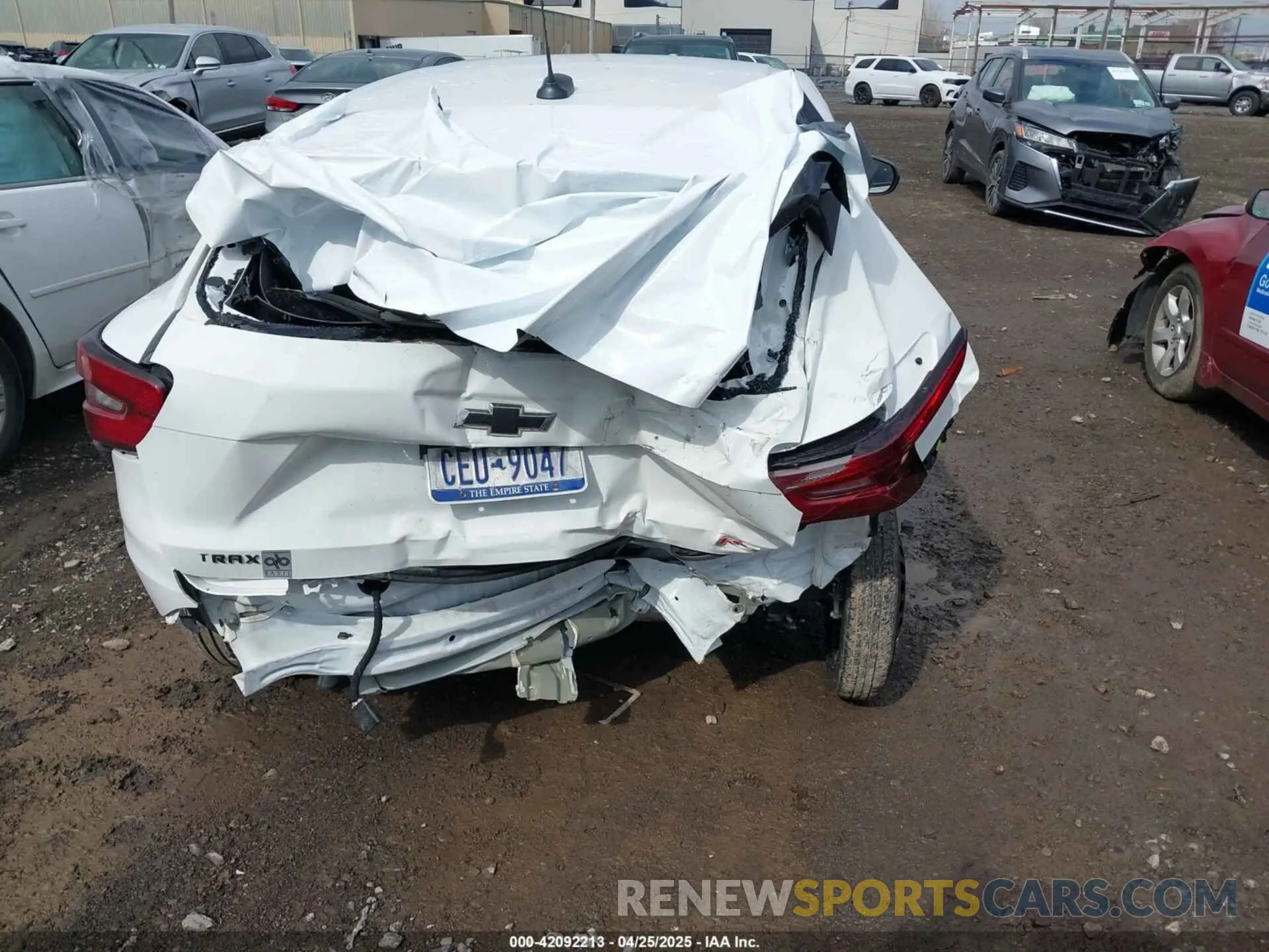 6 Photograph of a damaged car KL77LGE29RC183223 CHEVROLET TRAX 2024