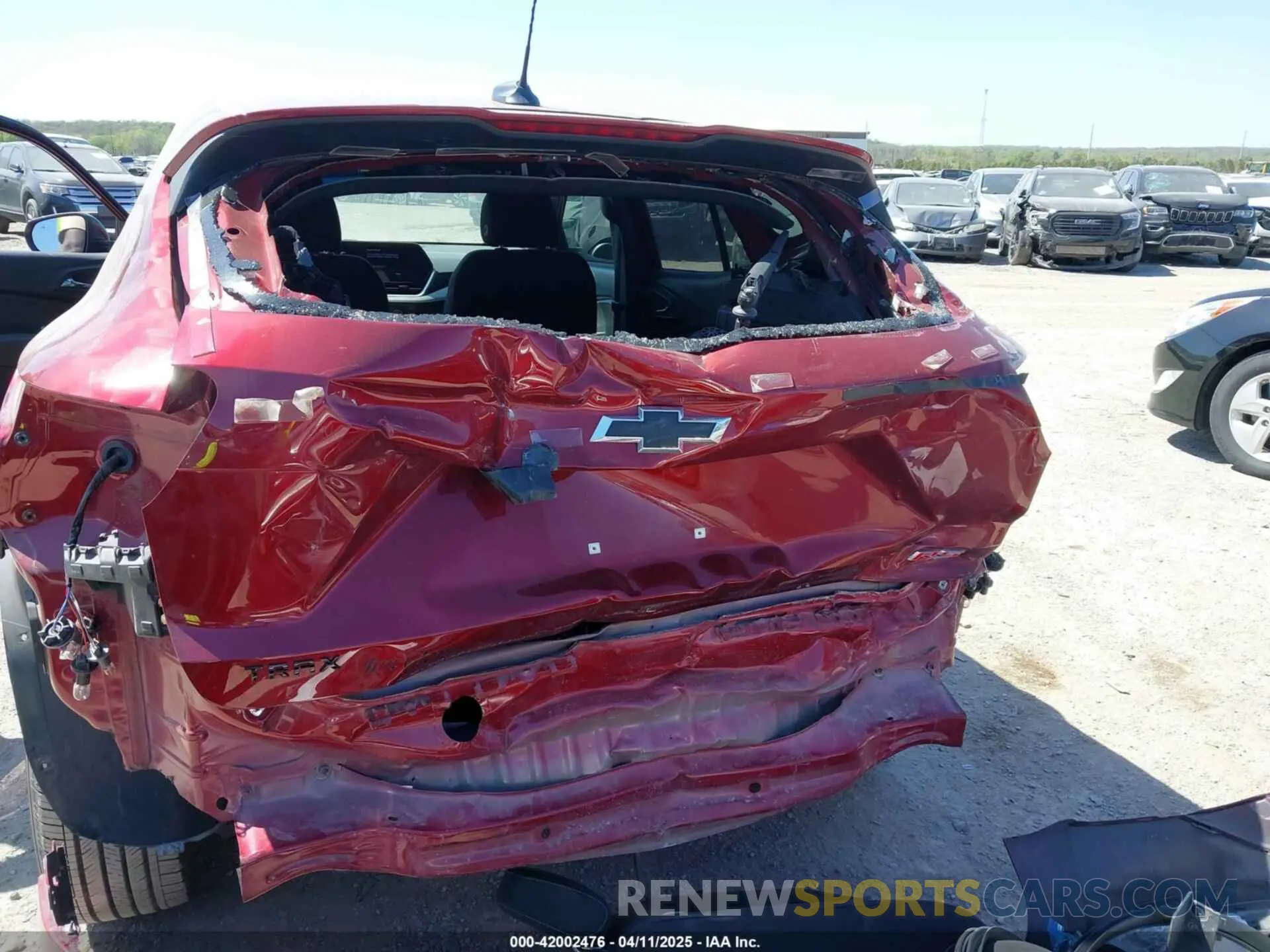 6 Photograph of a damaged car KL77LGE2XRC211742 CHEVROLET TRAX 2024