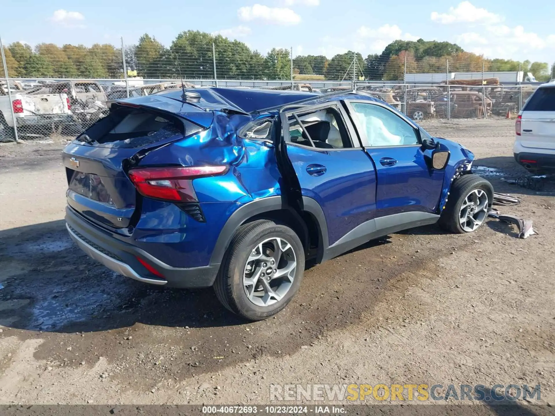 4 Photograph of a damaged car KL77LHE20RC109226 CHEVROLET TRAX 2024
