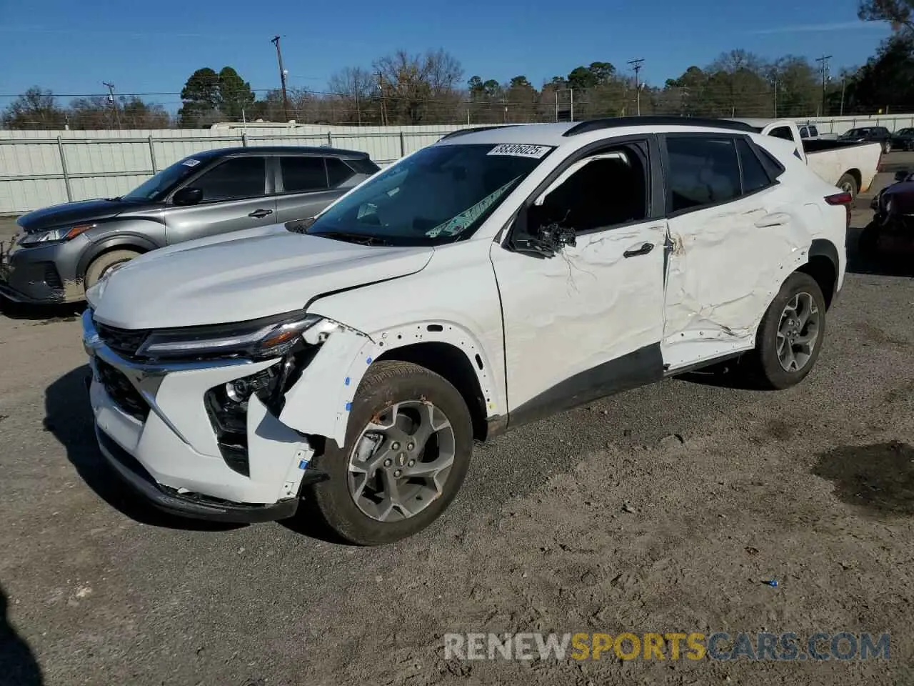 1 Фотография поврежденного автомобиля KL77LHE20RC219290 CHEVROLET TRAX 2024