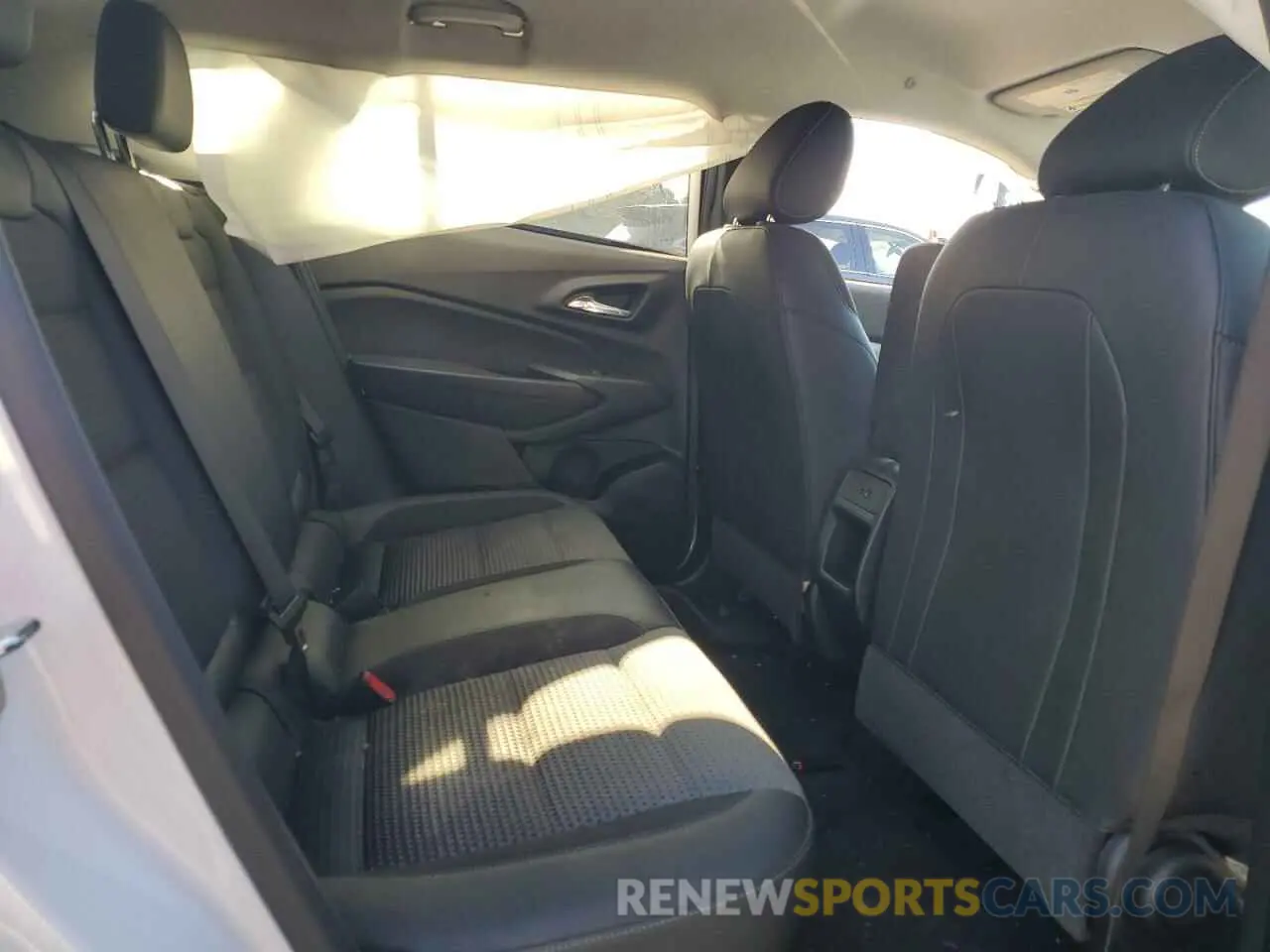 10 Фотография поврежденного автомобиля KL77LHE20RC219290 CHEVROLET TRAX 2024