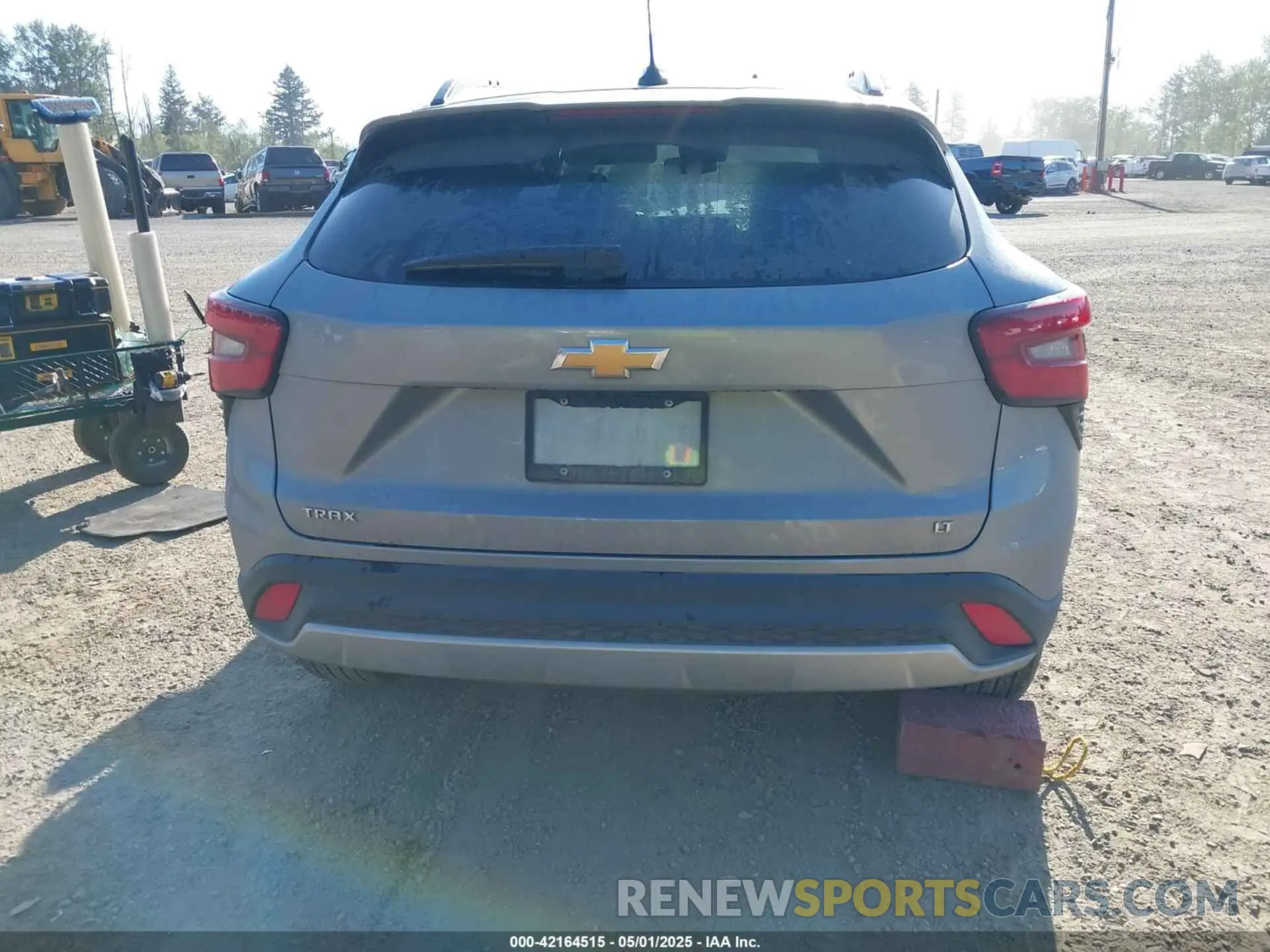 17 Photograph of a damaged car KL77LHE20RC243606 CHEVROLET TRAX 2024