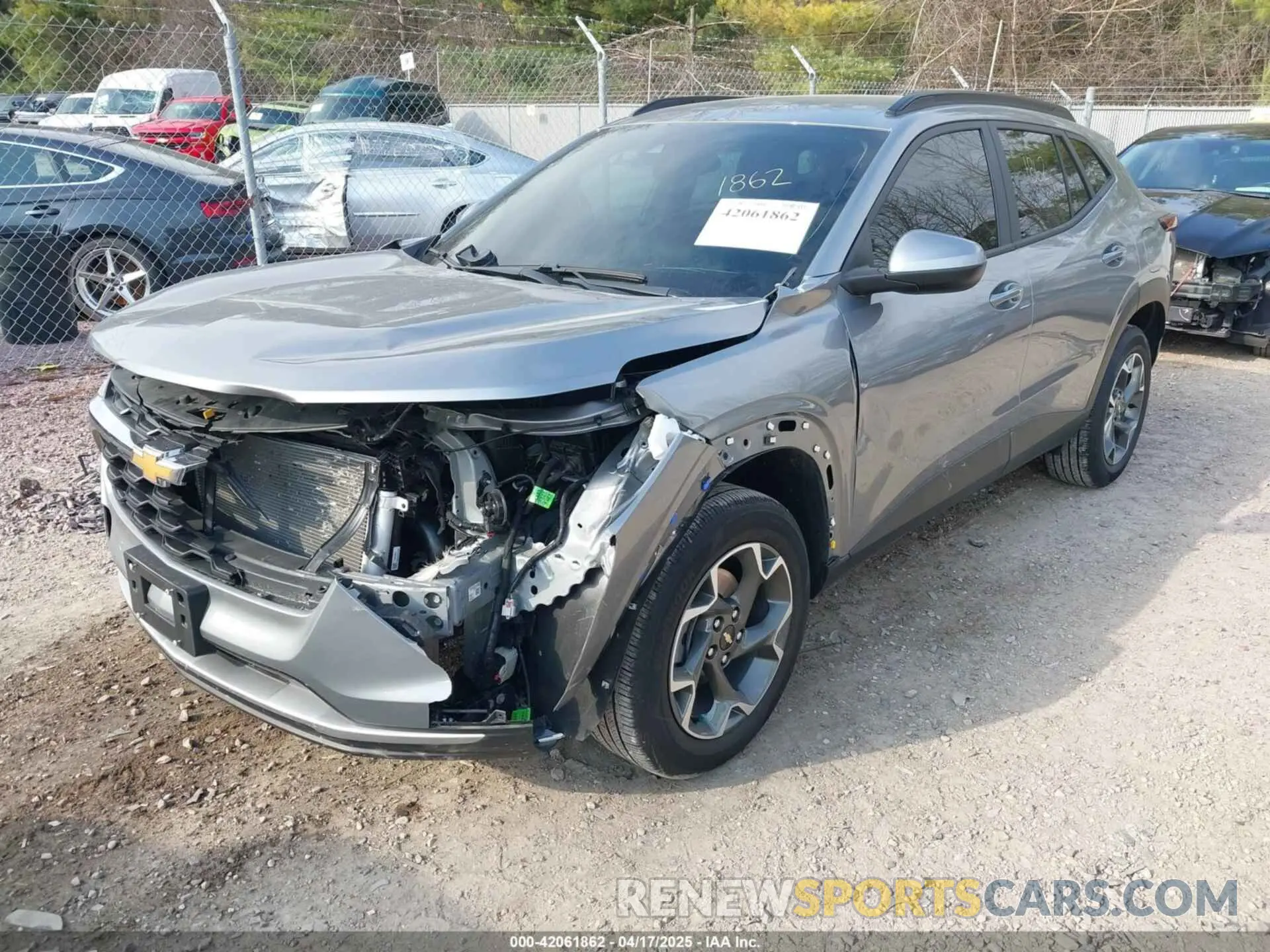 2 Фотография поврежденного автомобиля KL77LHE21RC028381 CHEVROLET TRAX 2024