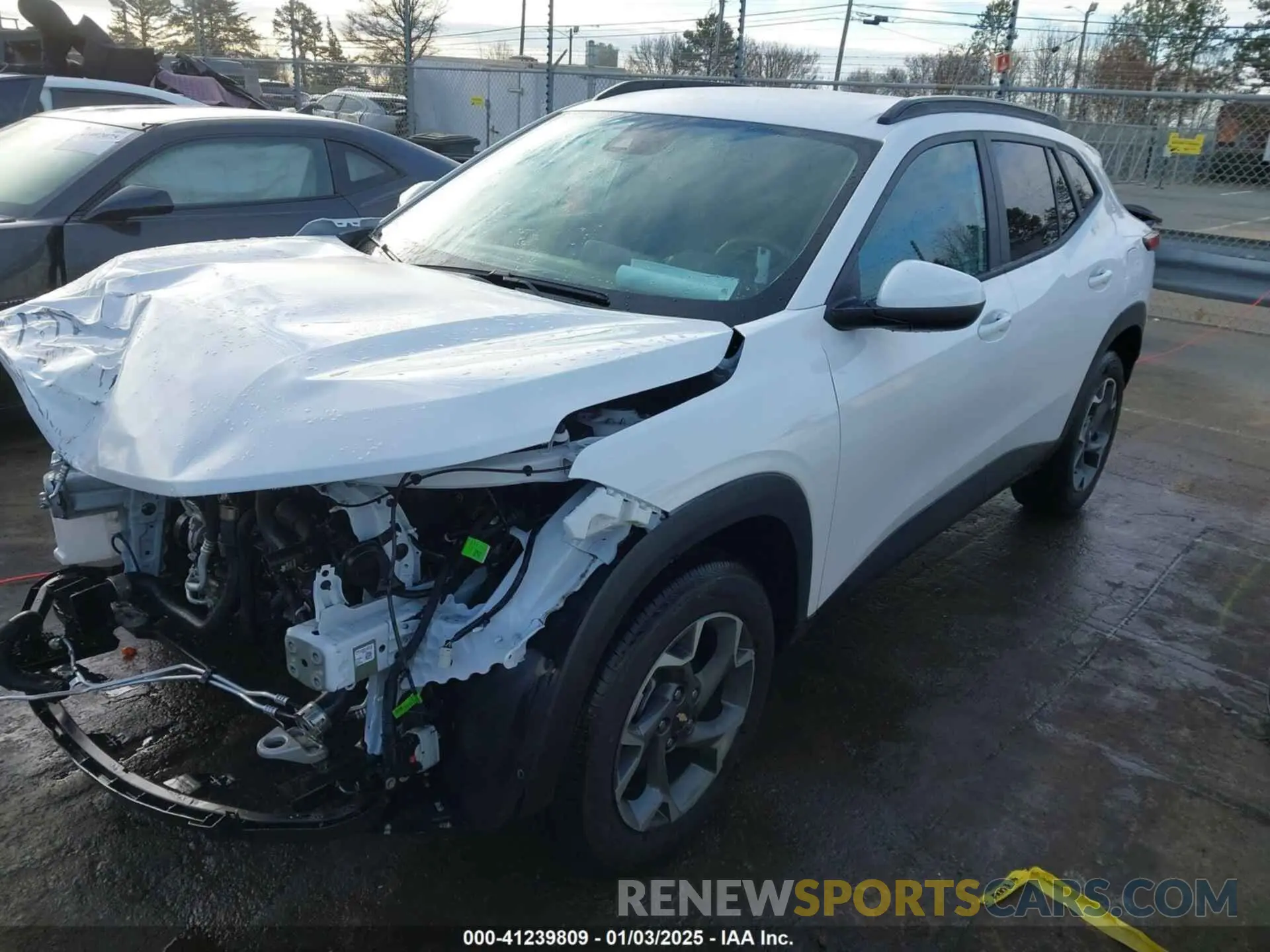 2 Фотография поврежденного автомобиля KL77LHE21RC053426 CHEVROLET TRAX 2024