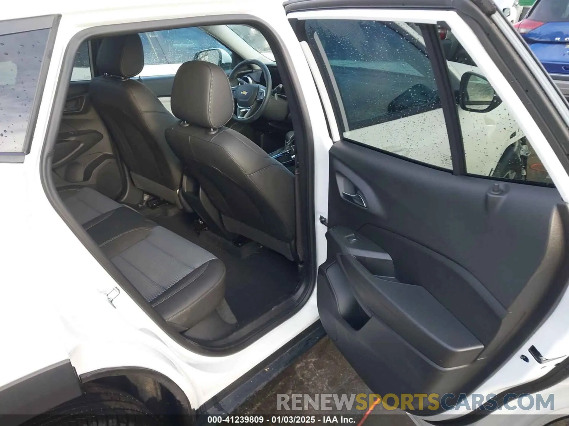 8 Фотография поврежденного автомобиля KL77LHE21RC053426 CHEVROLET TRAX 2024