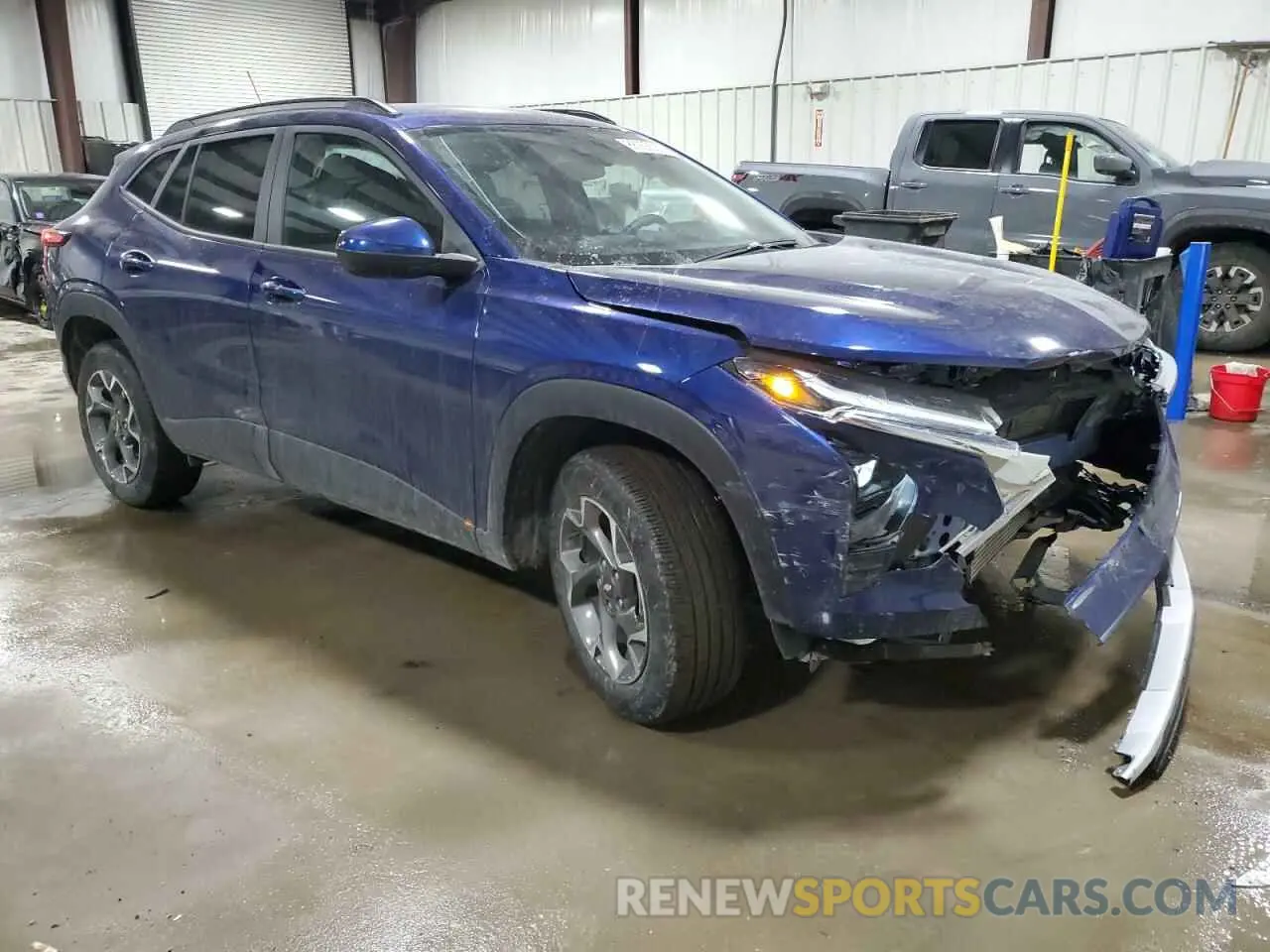 4 Photograph of a damaged car KL77LHE21RC105878 CHEVROLET TRAX 2024