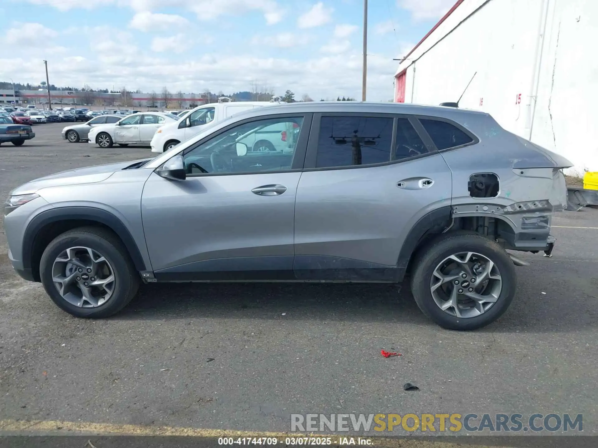 15 Photograph of a damaged car KL77LHE21RC107601 CHEVROLET TRAX 2024