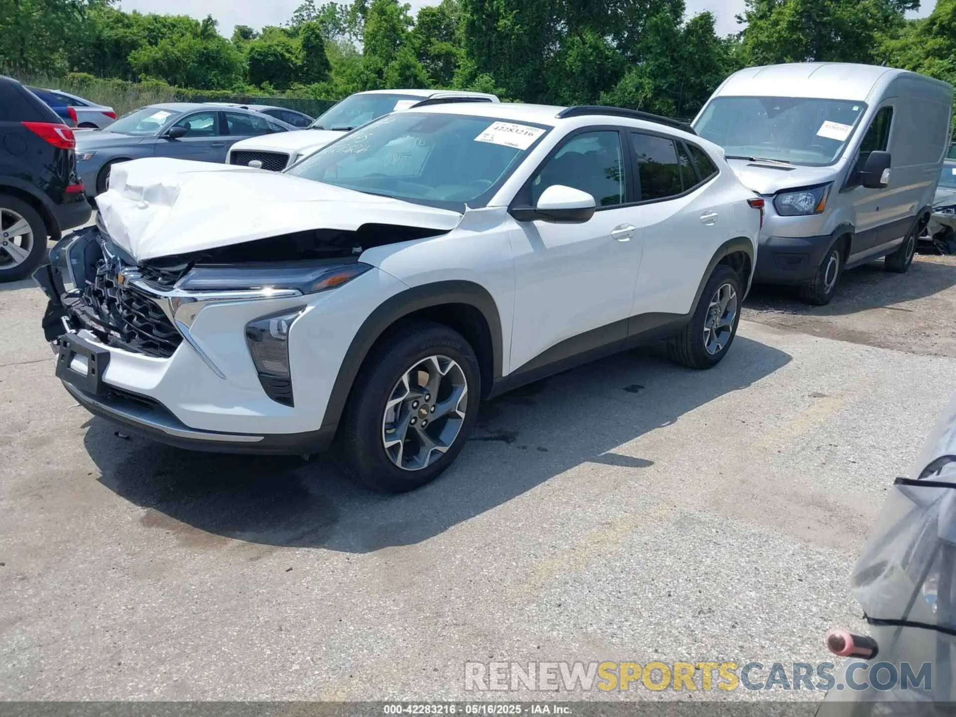 2 Фотография поврежденного автомобиля KL77LHE21RC119845 CHEVROLET TRAX 2024