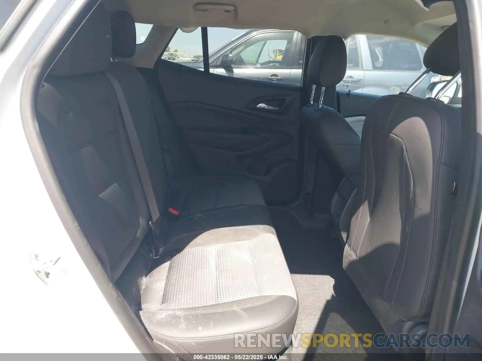 8 Photograph of a damaged car KL77LHE21RC199762 CHEVROLET TRAX 2024