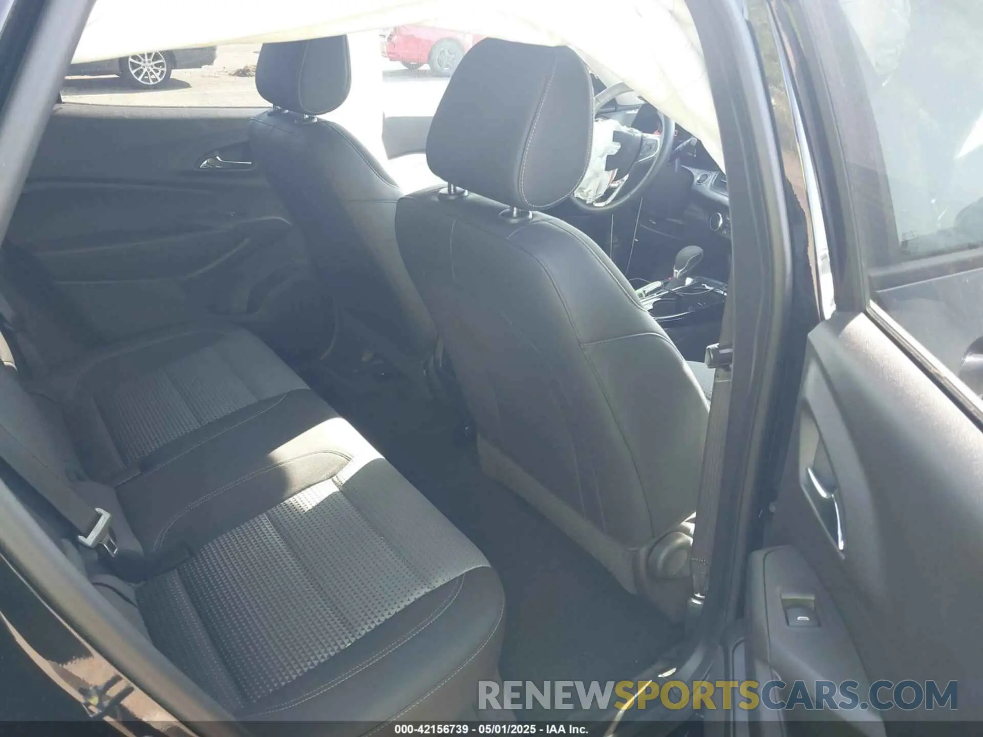 8 Photograph of a damaged car KL77LHE22RC175129 CHEVROLET TRAX 2024