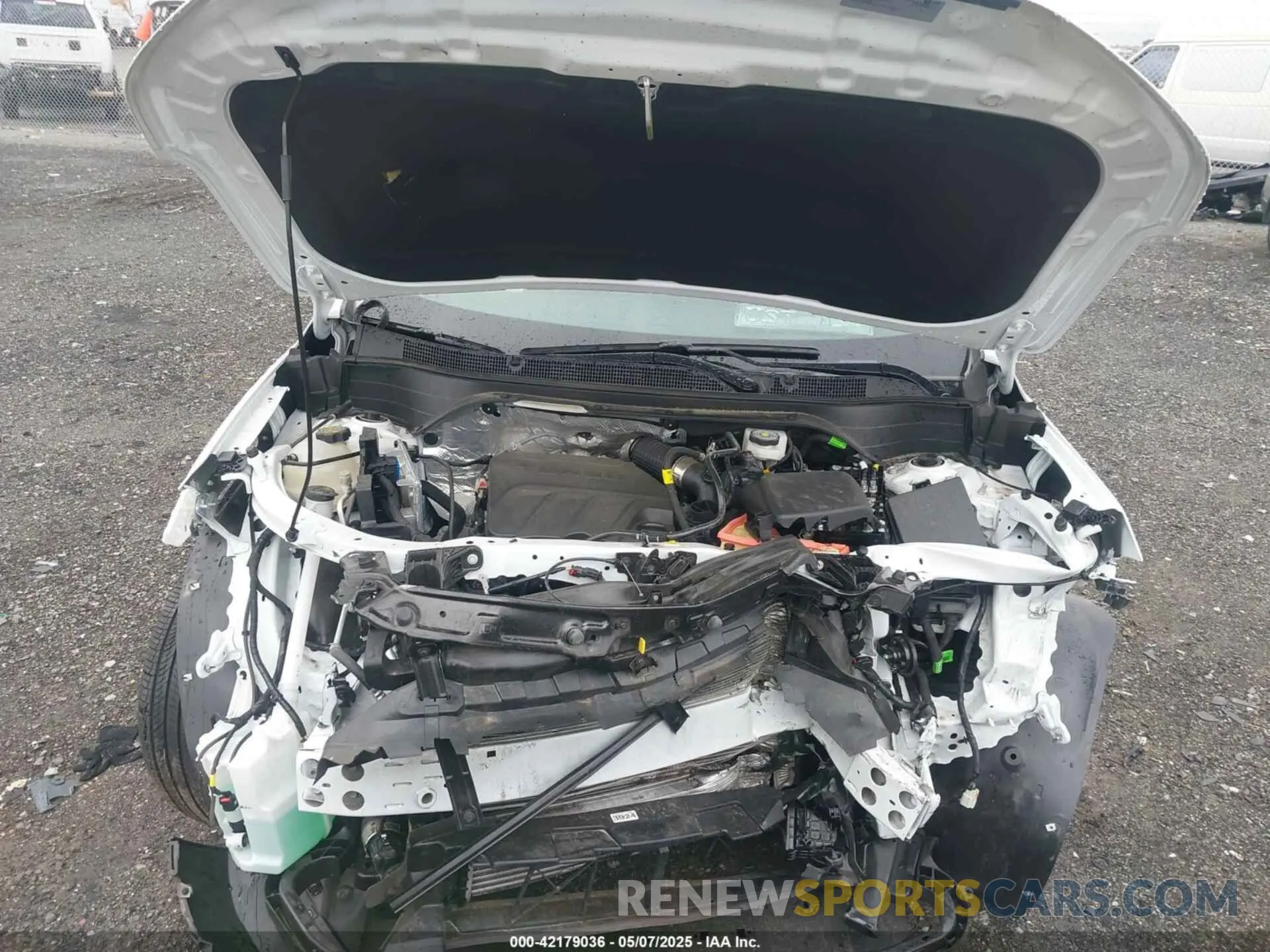 10 Фотография поврежденного автомобиля KL77LHE22RC241307 CHEVROLET TRAX 2024