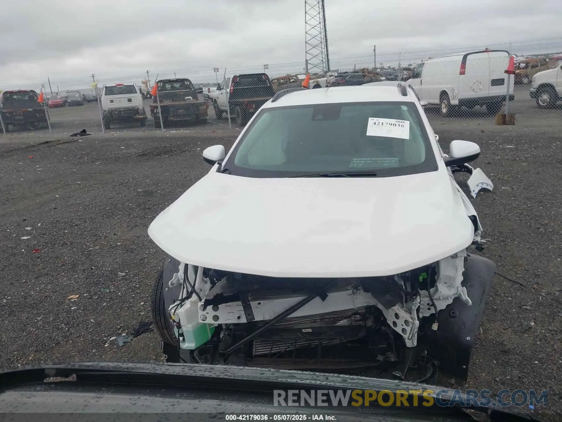 12 Фотография поврежденного автомобиля KL77LHE22RC241307 CHEVROLET TRAX 2024