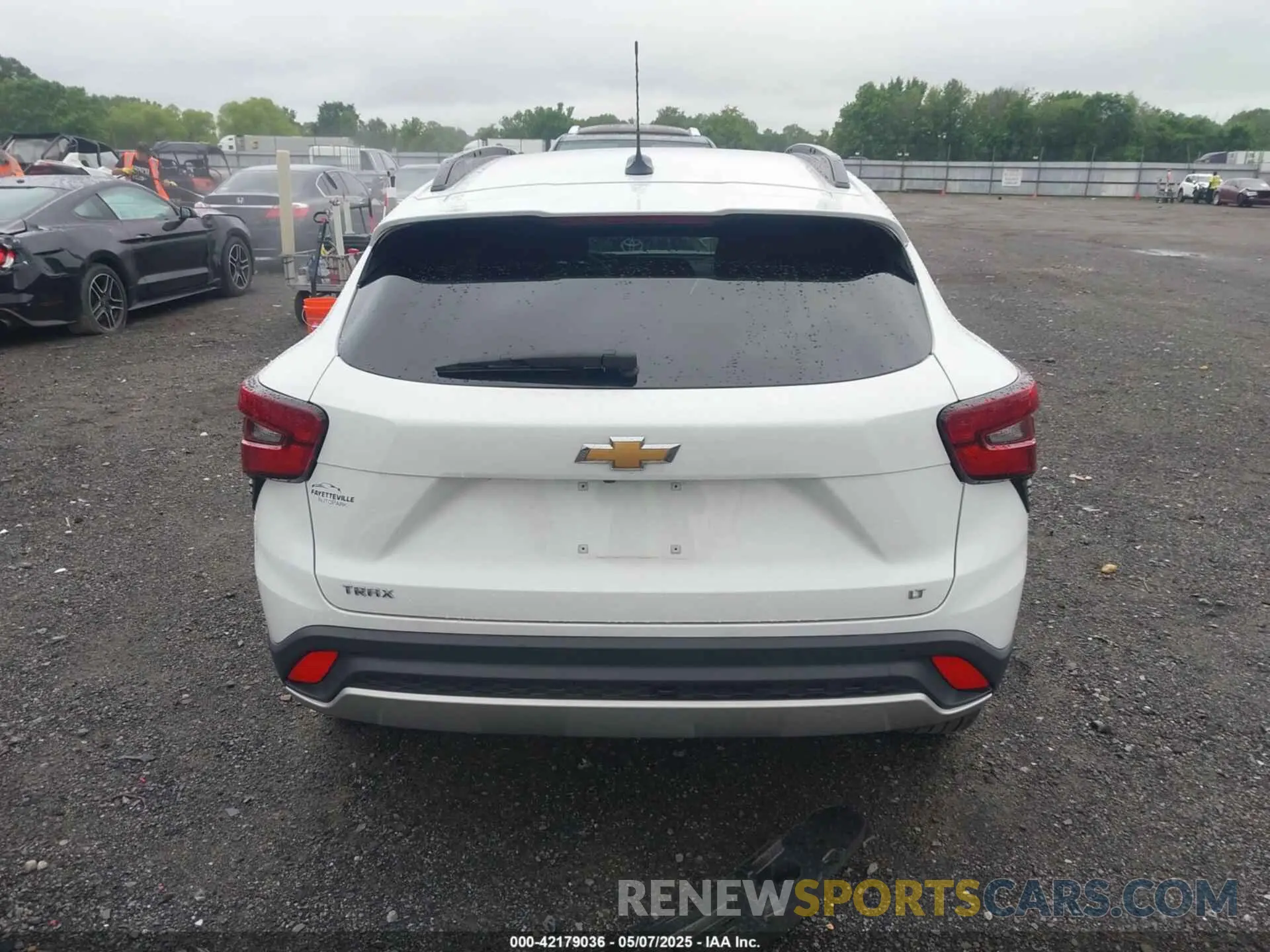 16 Фотография поврежденного автомобиля KL77LHE22RC241307 CHEVROLET TRAX 2024