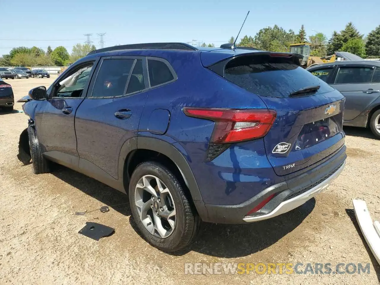 2 Фотография поврежденного автомобиля KL77LHE23RC091756 CHEVROLET TRAX 2024