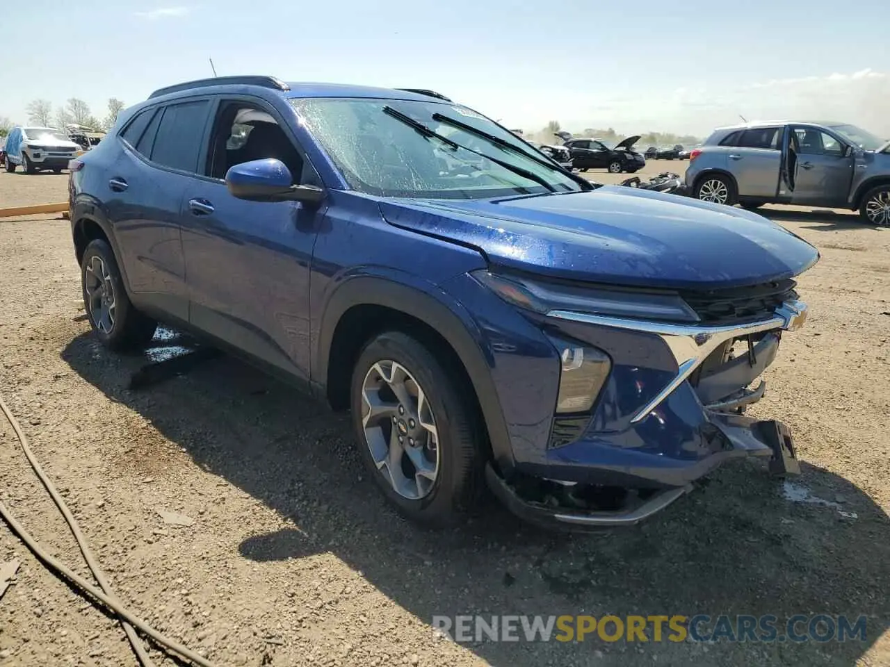 4 Фотография поврежденного автомобиля KL77LHE23RC091756 CHEVROLET TRAX 2024