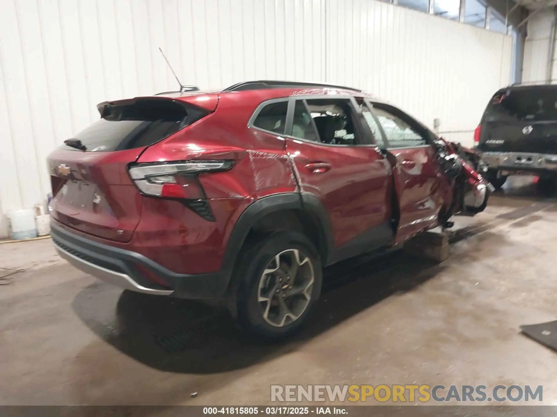 4 Фотография поврежденного автомобиля KL77LHE23RC142754 CHEVROLET TRAX 2024