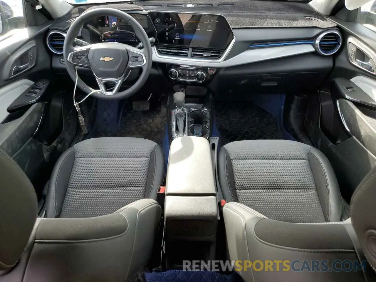 8 Photograph of a damaged car KL77LHE24RC215730 CHEVROLET TRAX 2024