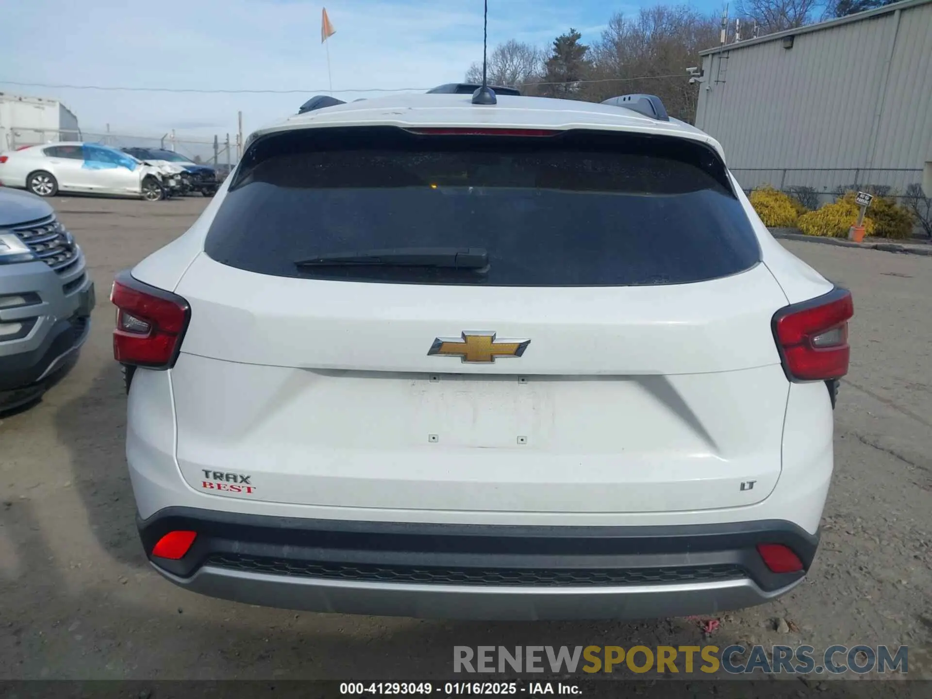 16 Фотография поврежденного автомобиля KL77LHE25RC027685 CHEVROLET TRAX 2024