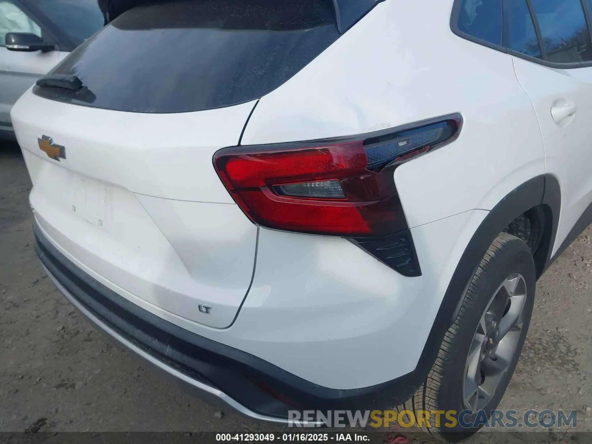 6 Фотография поврежденного автомобиля KL77LHE25RC027685 CHEVROLET TRAX 2024