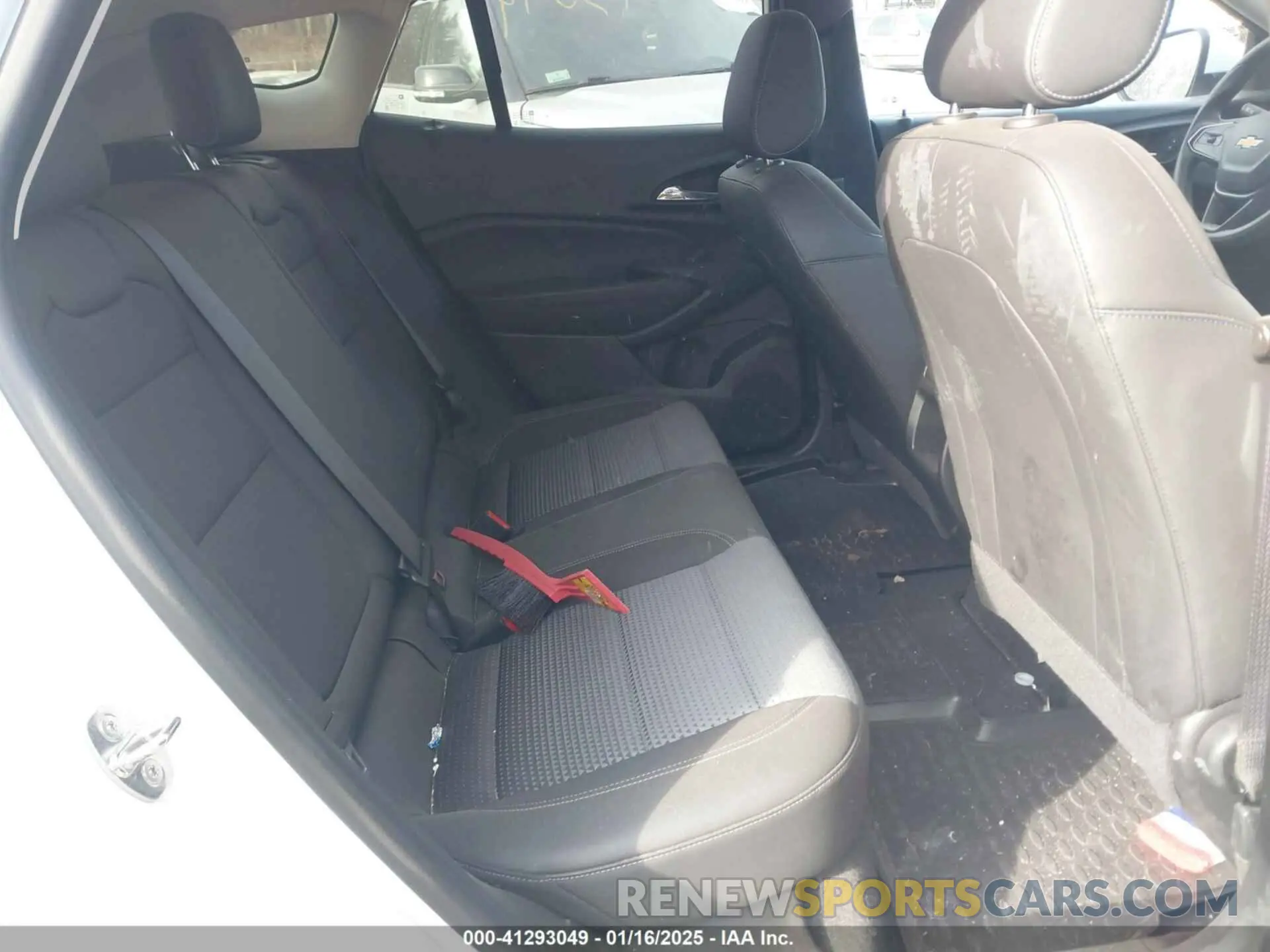 8 Фотография поврежденного автомобиля KL77LHE25RC027685 CHEVROLET TRAX 2024