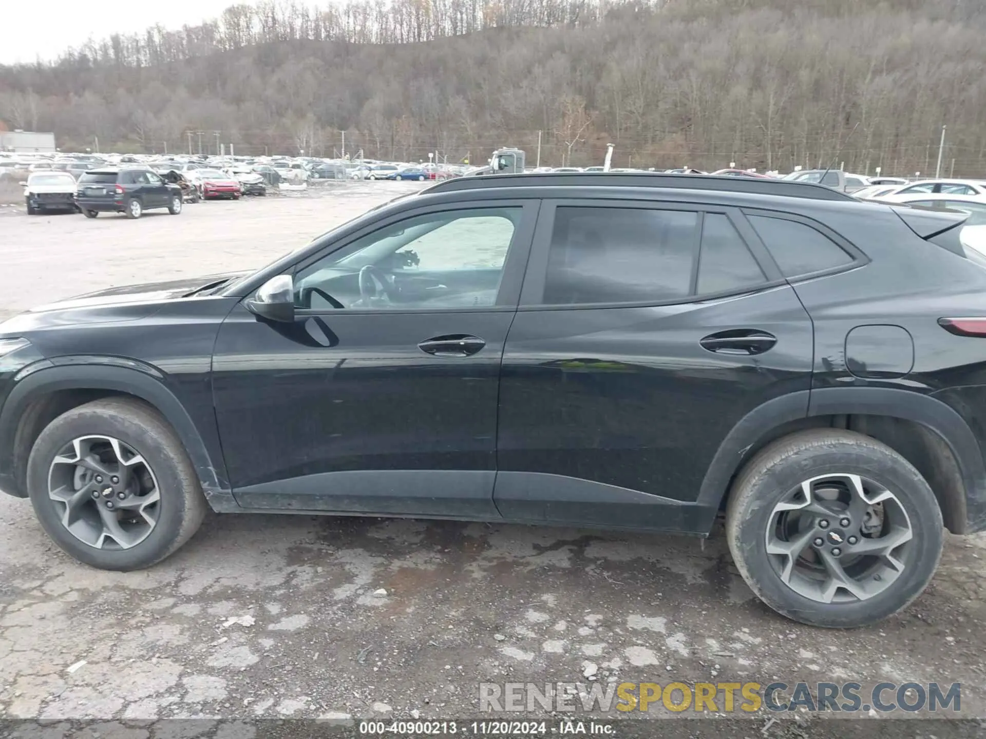 14 Photograph of a damaged car KL77LHE25RC040095 CHEVROLET TRAX 2024