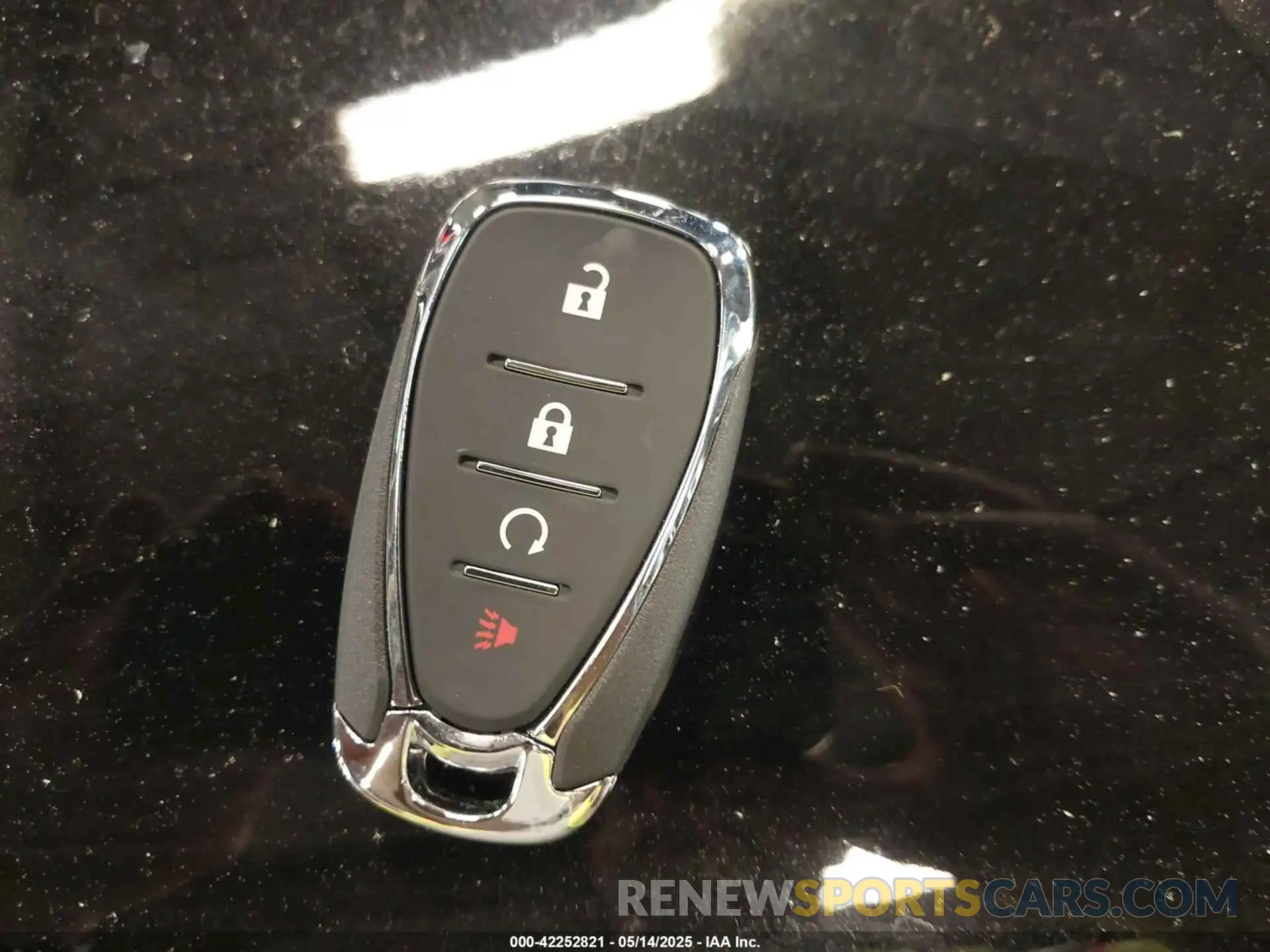 11 Фотография поврежденного автомобиля KL77LHE25RC050450 CHEVROLET TRAX 2024
