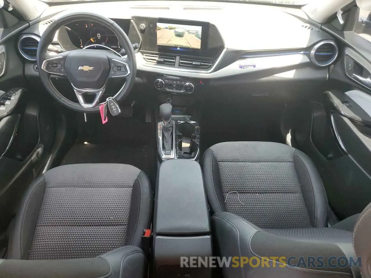 8 Photograph of a damaged car KL77LHE25RC089538 CHEVROLET TRAX 2024