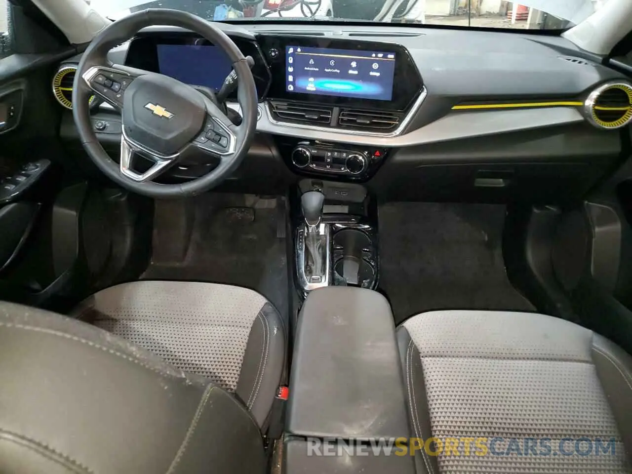 8 Photograph of a damaged car KL77LHE25RC155568 CHEVROLET TRAX 2024