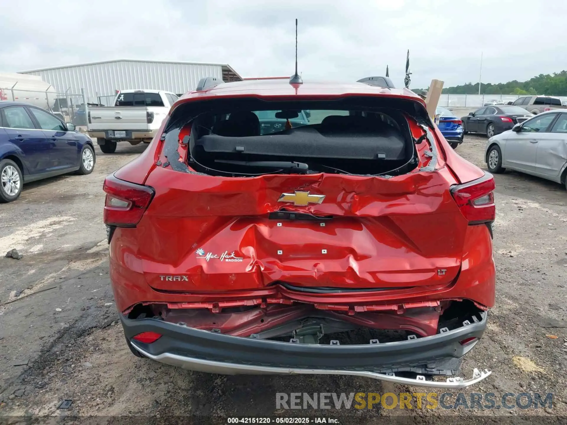 6 Photograph of a damaged car KL77LHE25RC218829 CHEVROLET TRAX 2024