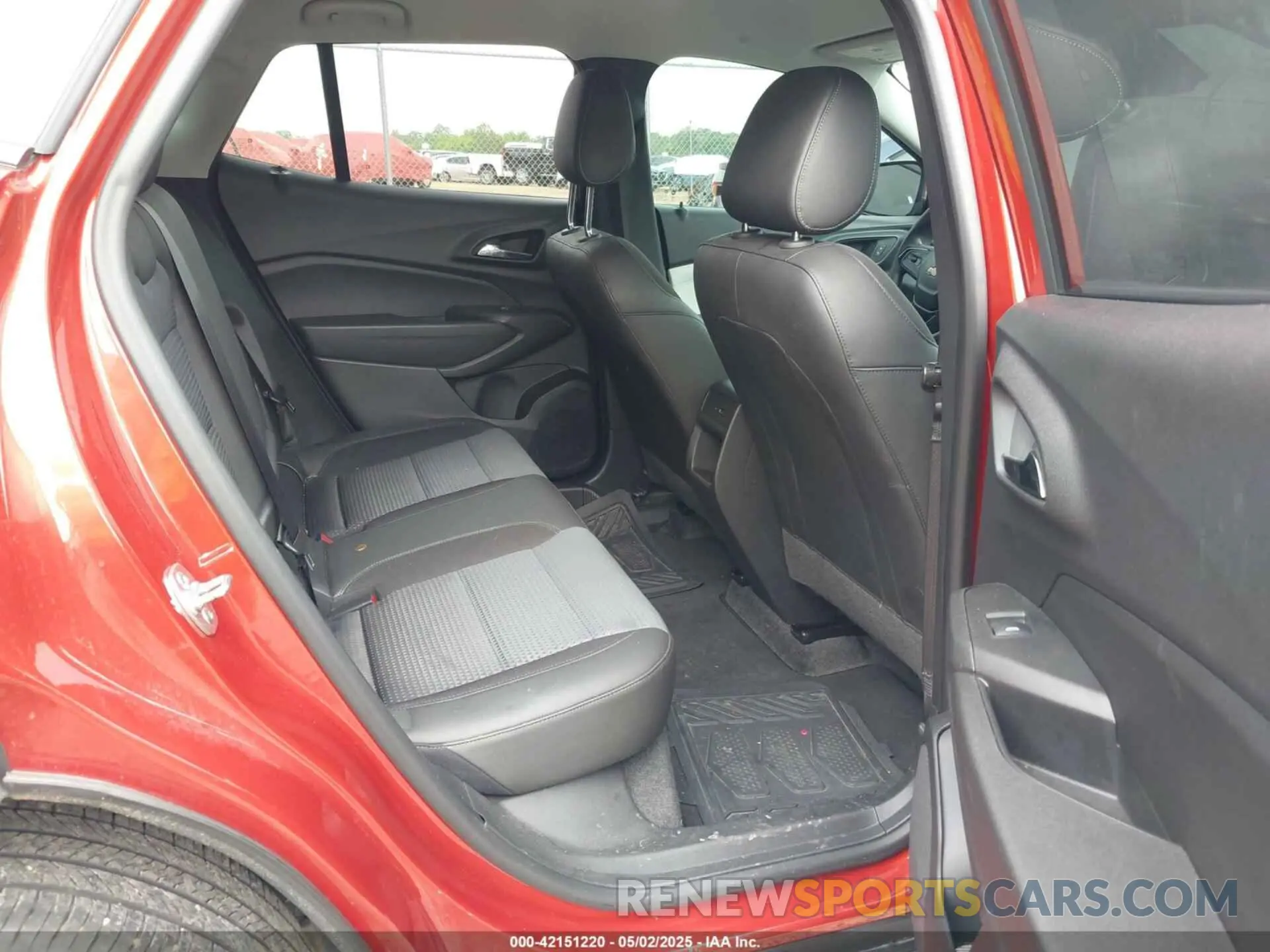 8 Photograph of a damaged car KL77LHE25RC218829 CHEVROLET TRAX 2024