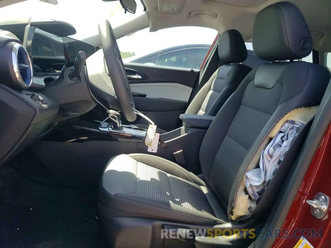 7 Photograph of a damaged car KL77LHE26RC203319 CHEVROLET TRAX 2024
