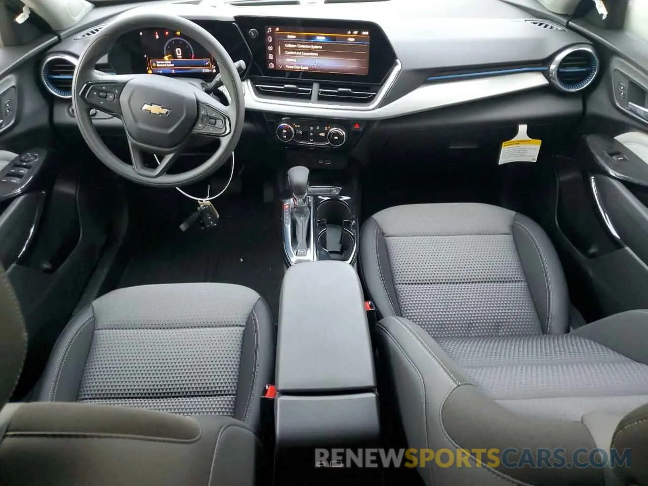 8 Photograph of a damaged car KL77LHE26RC203319 CHEVROLET TRAX 2024
