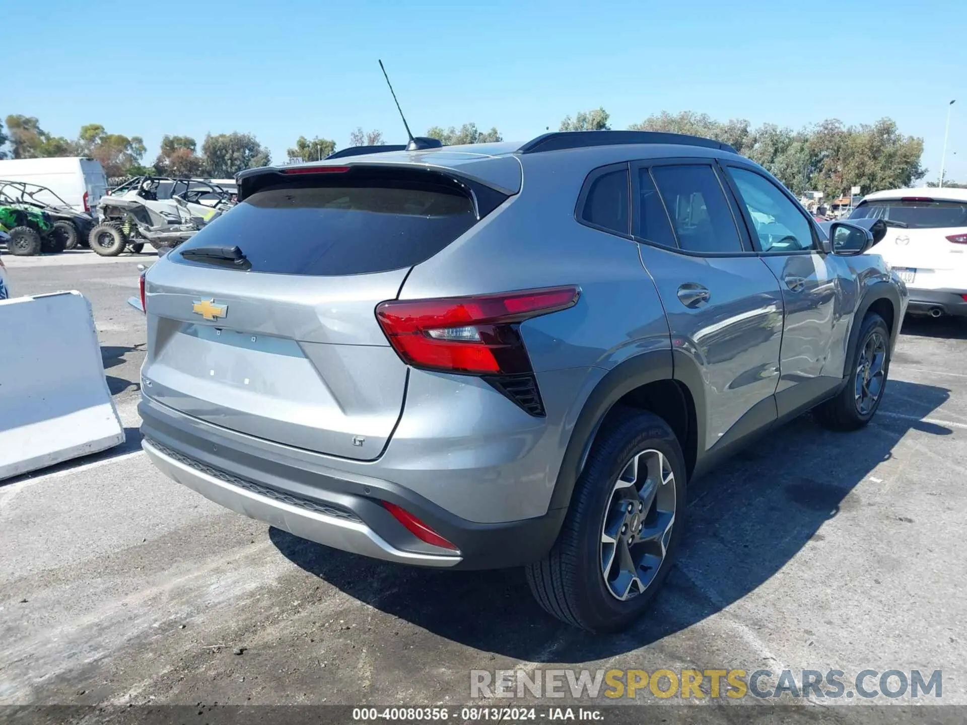 4 Photograph of a damaged car KL77LHE26RC227104 CHEVROLET TRAX 2024