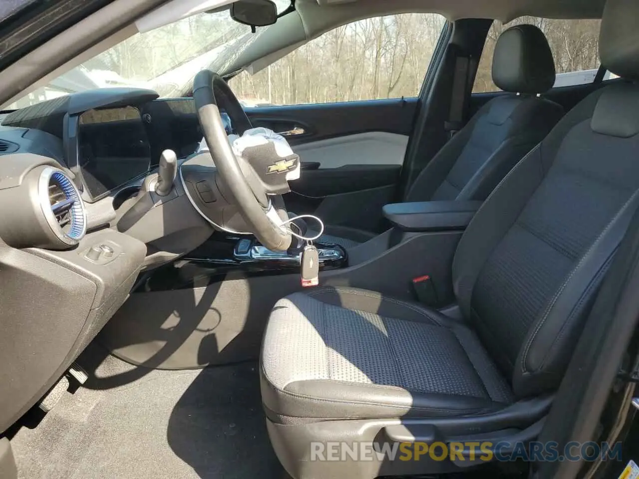 7 Фотография поврежденного автомобиля KL77LHE27RC207783 CHEVROLET TRAX 2024