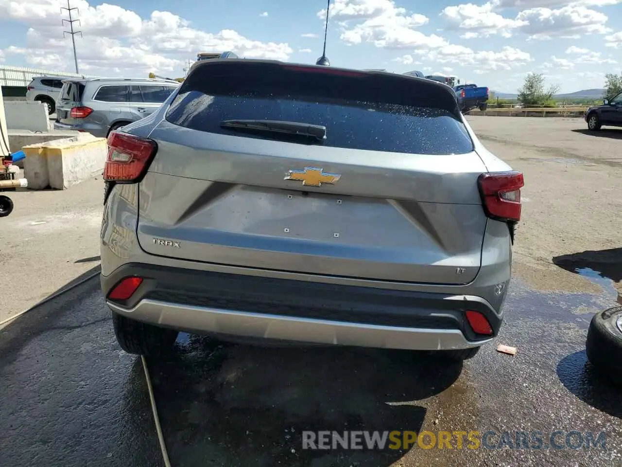 6 Photograph of a damaged car KL77LHE27RC242405 CHEVROLET TRAX 2024