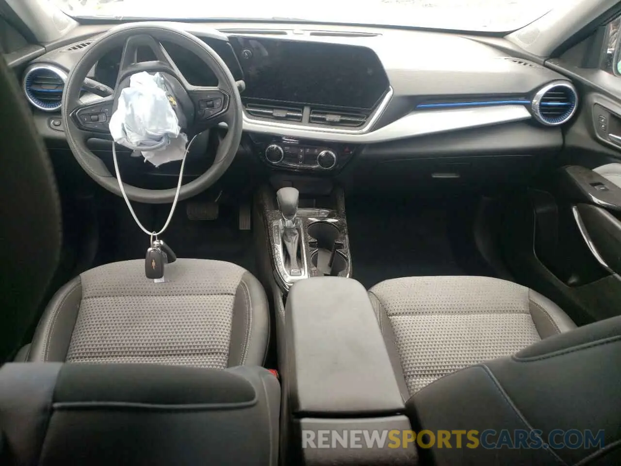 8 Photograph of a damaged car KL77LHE27RC242405 CHEVROLET TRAX 2024