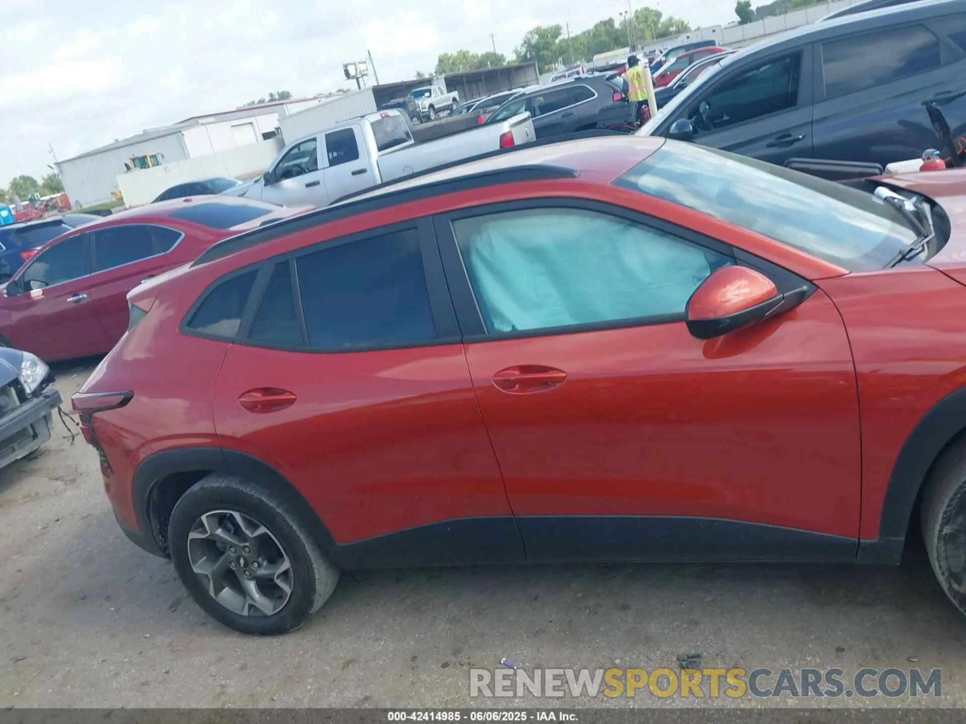 14 Фотография поврежденного автомобиля KL77LHE28RC027325 CHEVROLET TRAX 2024