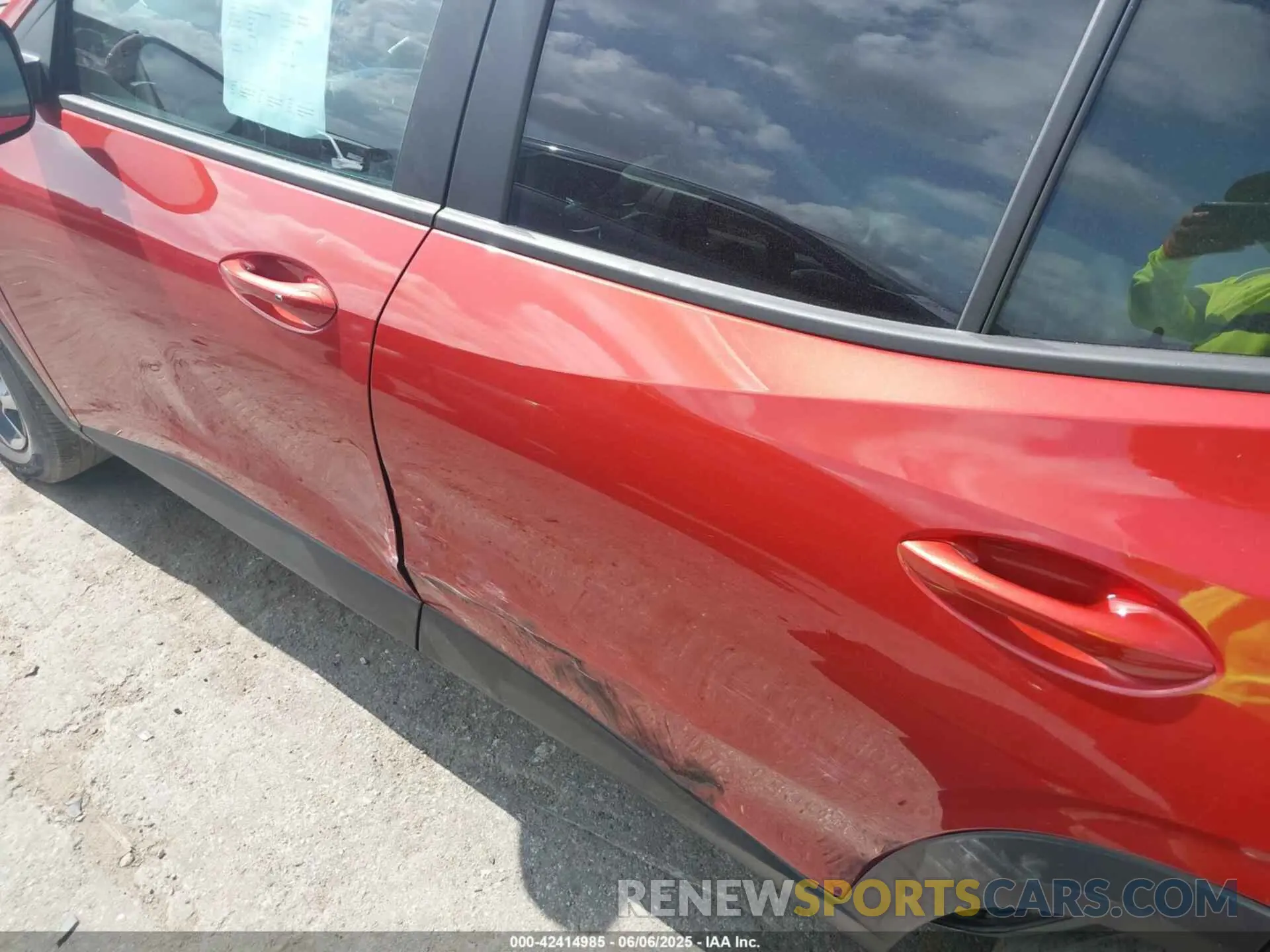 6 Фотография поврежденного автомобиля KL77LHE28RC027325 CHEVROLET TRAX 2024