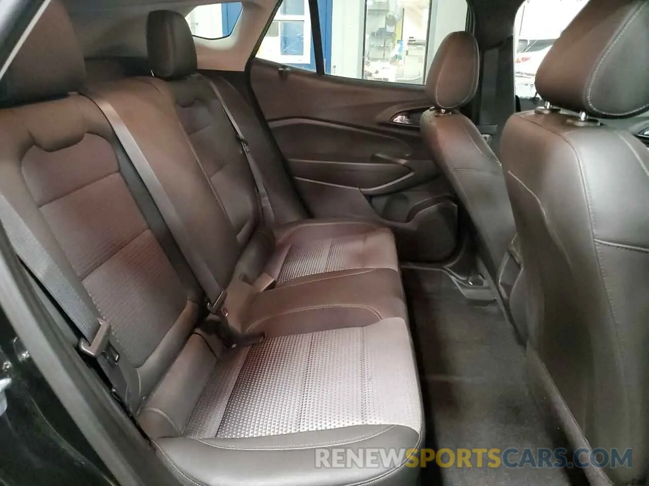 11 Photograph of a damaged car KL77LHE28RC046411 CHEVROLET TRAX 2024