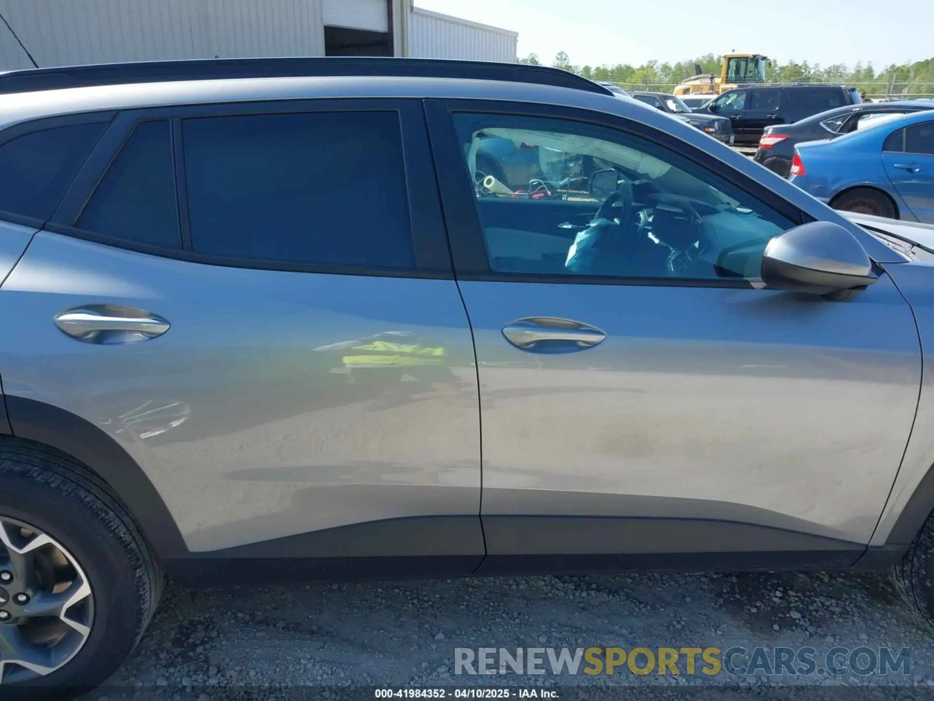 14 Фотография поврежденного автомобиля KL77LHE28RC072667 CHEVROLET TRAX 2024