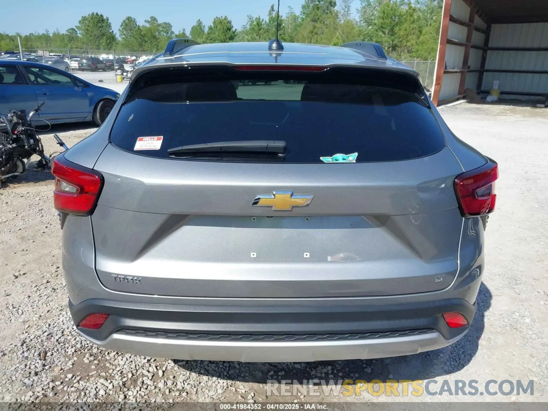 17 Фотография поврежденного автомобиля KL77LHE28RC072667 CHEVROLET TRAX 2024