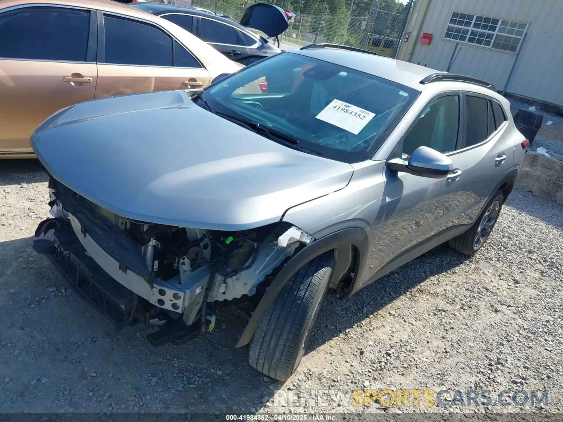 2 Фотография поврежденного автомобиля KL77LHE28RC072667 CHEVROLET TRAX 2024