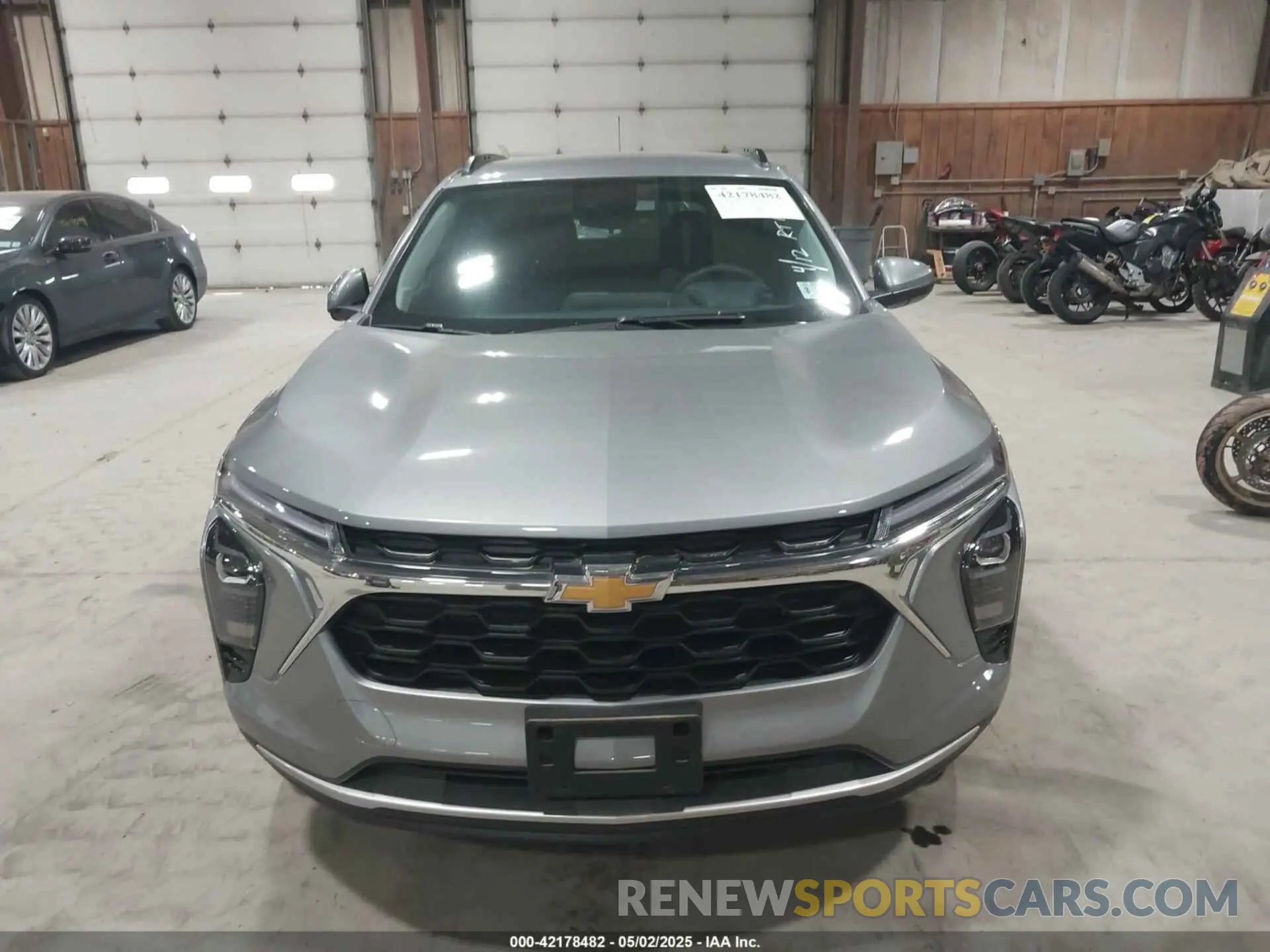 11 Photograph of a damaged car KL77LHE28RC112469 CHEVROLET TRAX 2024