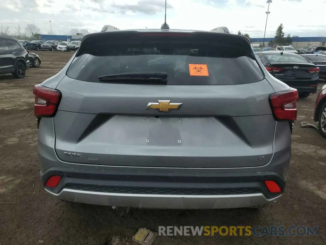6 Photograph of a damaged car KL77LHE28RC186202 CHEVROLET TRAX 2024