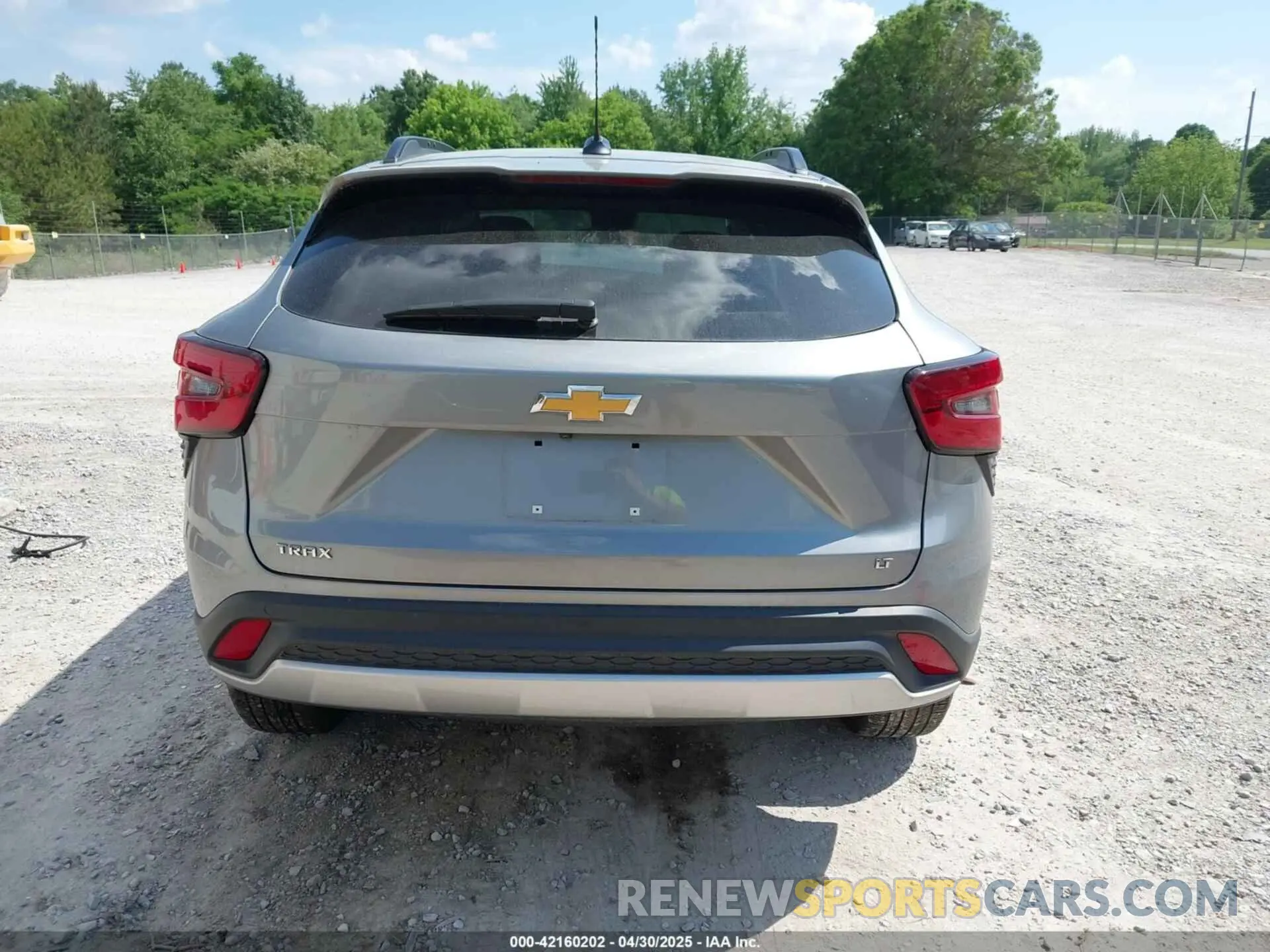 16 Фотография поврежденного автомобиля KL77LHE28RC191013 CHEVROLET TRAX 2024