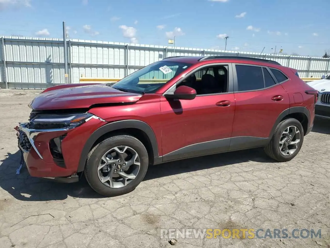 1 Фотография поврежденного автомобиля KL77LHE28RC233406 CHEVROLET TRAX 2024