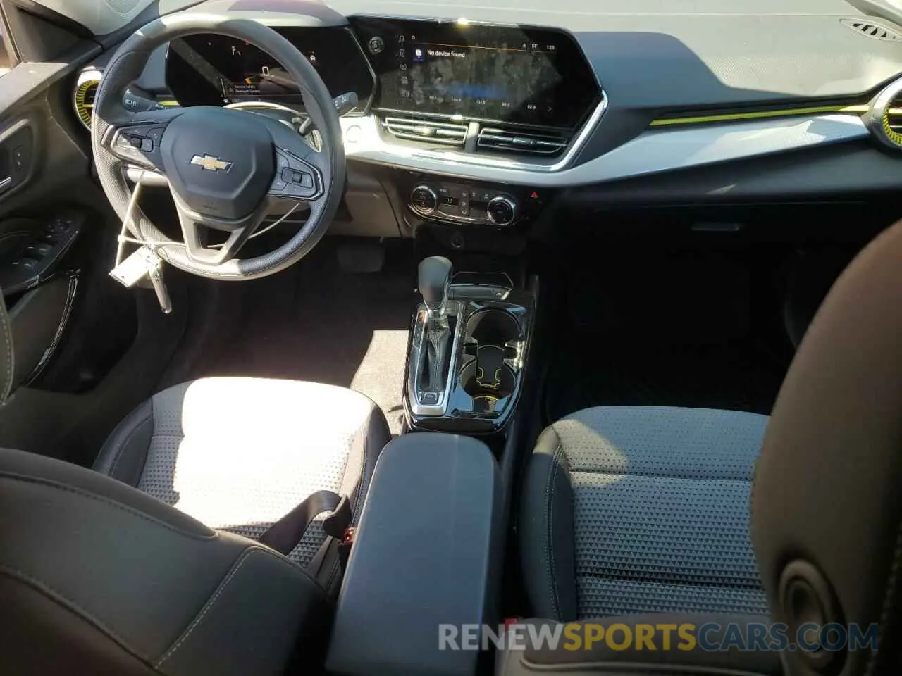 8 Фотография поврежденного автомобиля KL77LHE28RC233406 CHEVROLET TRAX 2024