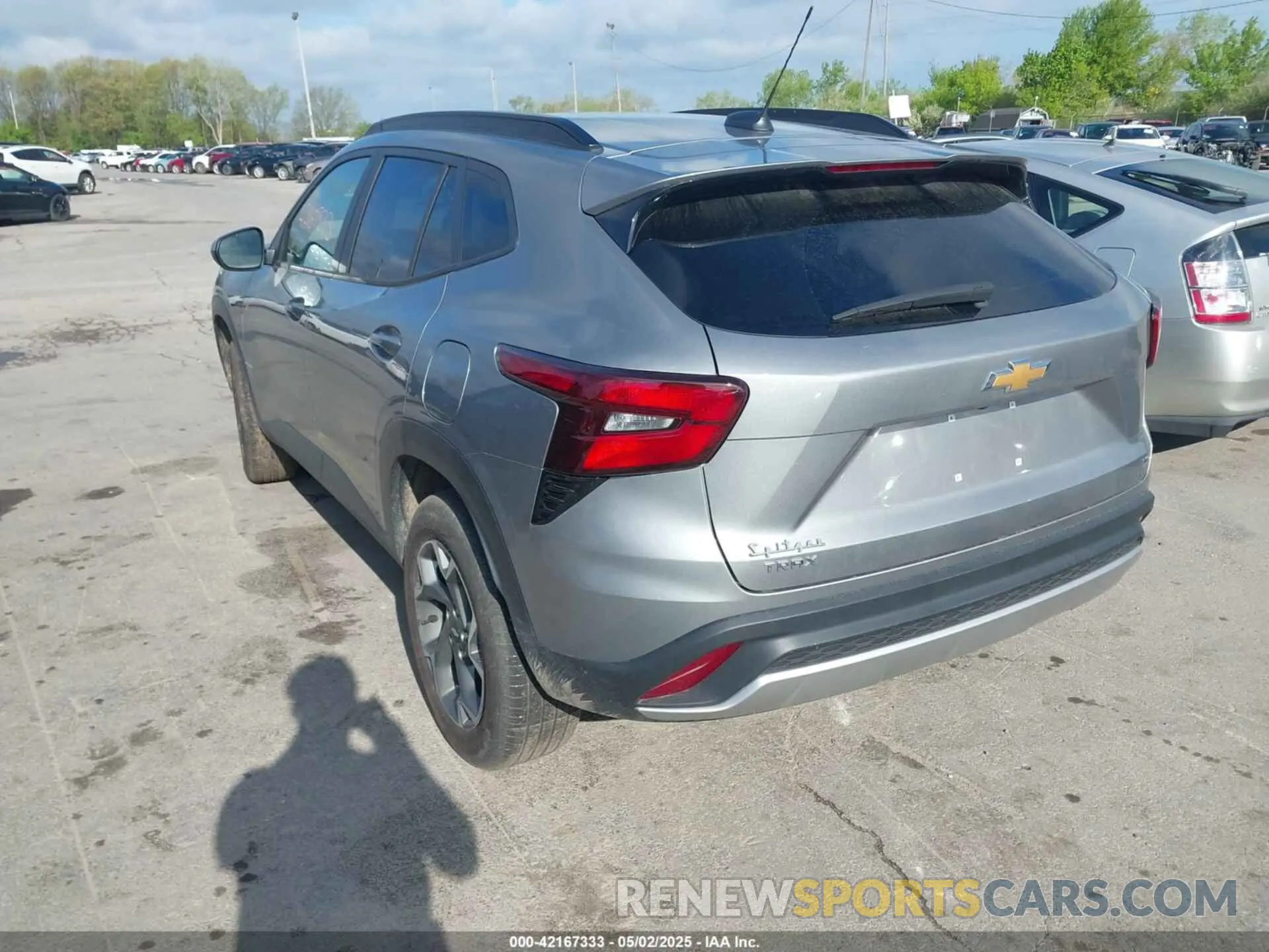 3 Photograph of a damaged car KL77LHE29RC178223 CHEVROLET TRAX 2024