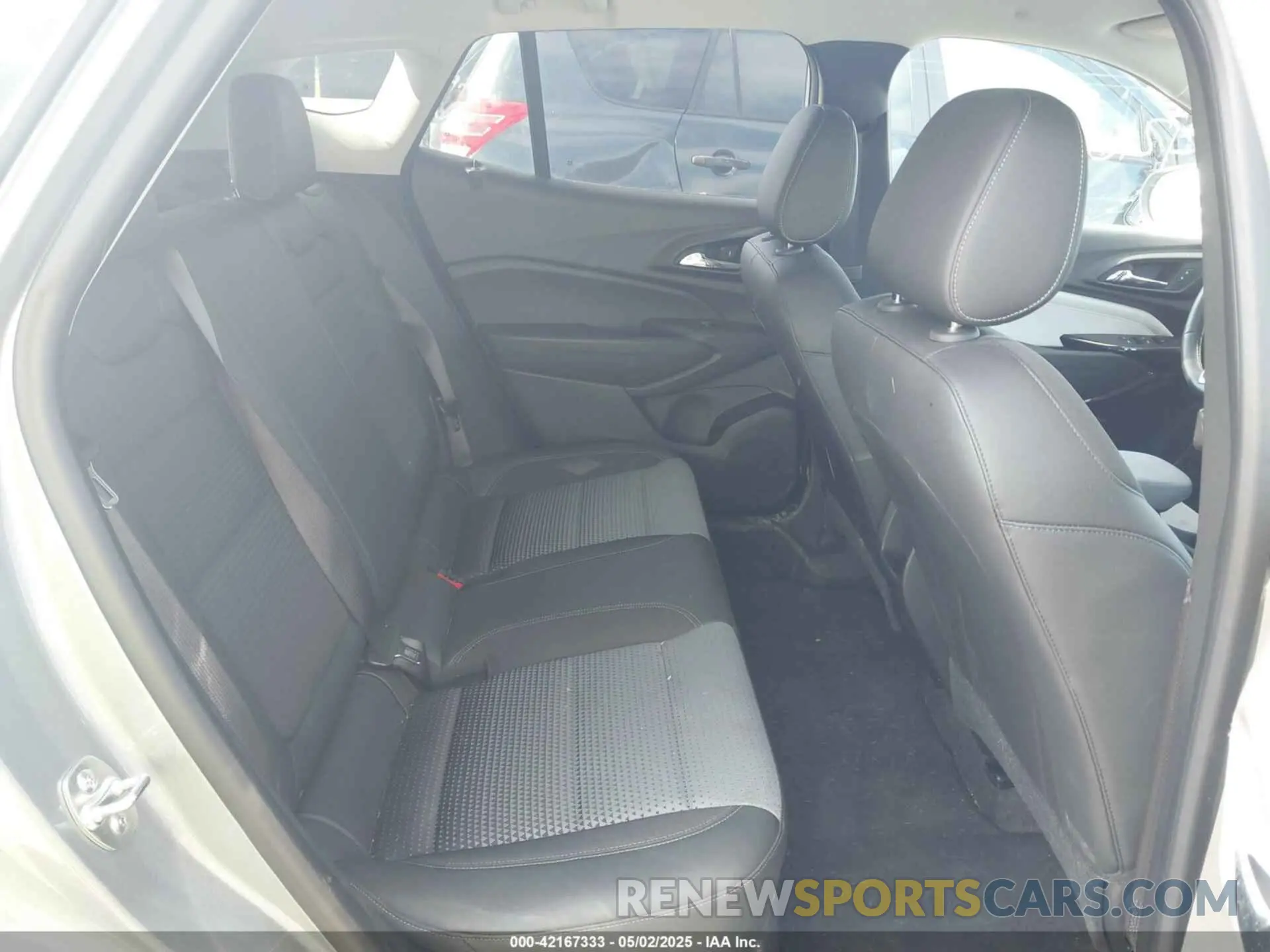 8 Photograph of a damaged car KL77LHE29RC178223 CHEVROLET TRAX 2024